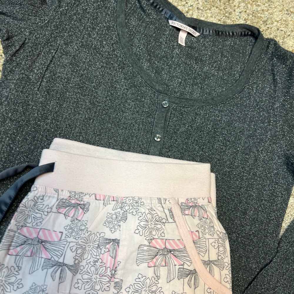 Victoria’s Secret Pajama Set